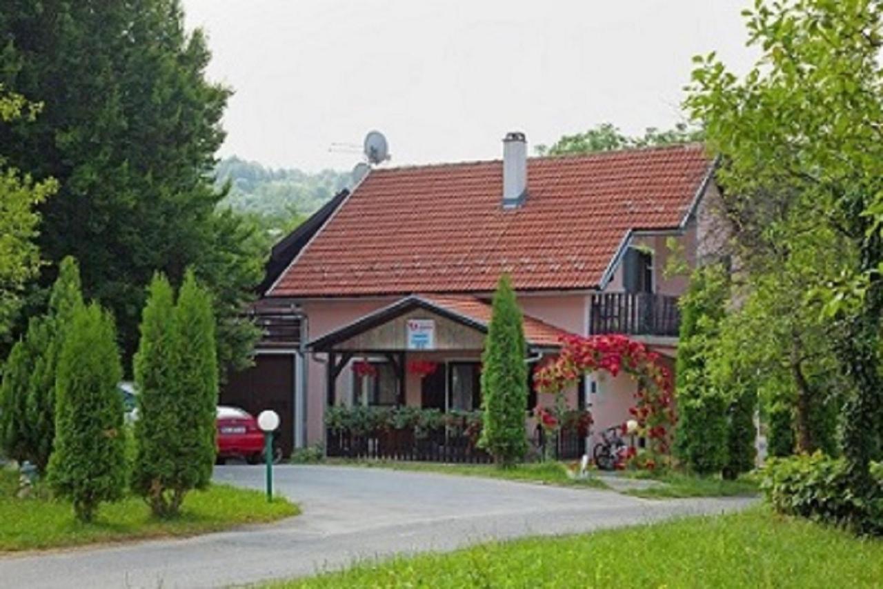 Apartman & Sobe Orhideja Smoljanac Exterior foto